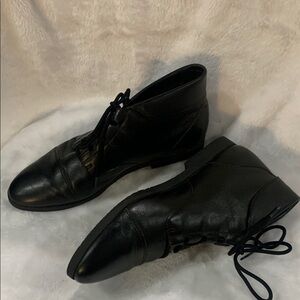 Danexx Women's Black ankle boots size 9 1/2